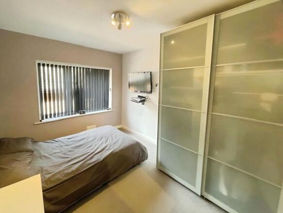4 bed Detached for sale Image 12