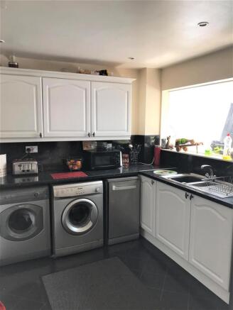 KITCHEN/ DINER