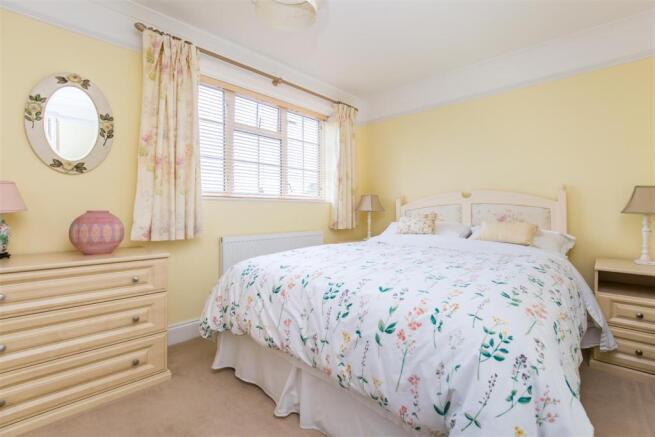 Bedroom4.jpg