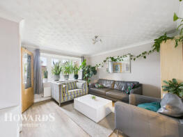 7, Rozlyne Close, Lowestoft NR33 9EN