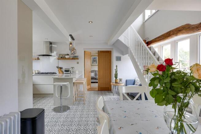 3 bed Semi-Detached for sale Image 4