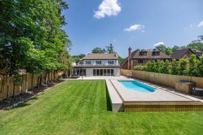 Daneswood House, Leatherhead Road, Oxshott, Leatherhead KT22 0ET