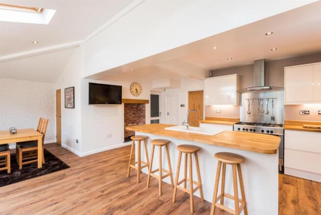 Kitchen/Diner/Family Room