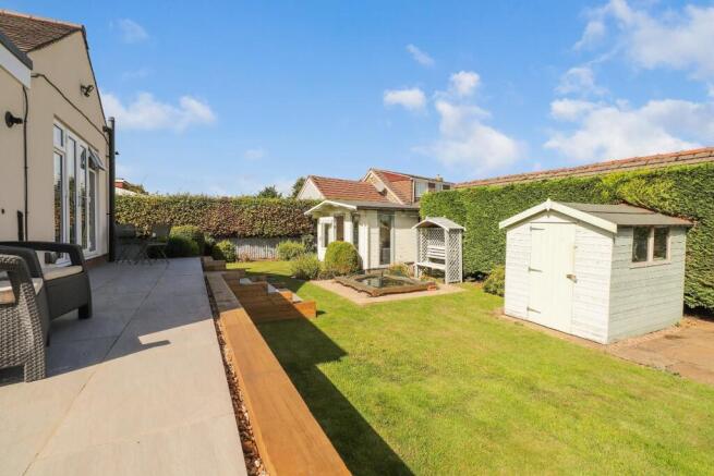 3 bed Detached Bungalow for sale Image 4