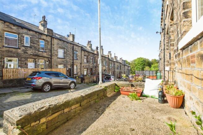 2 bed Terraced for sale Image 11