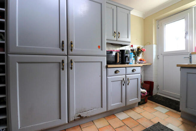 3 bed Terraced for sale Image 4