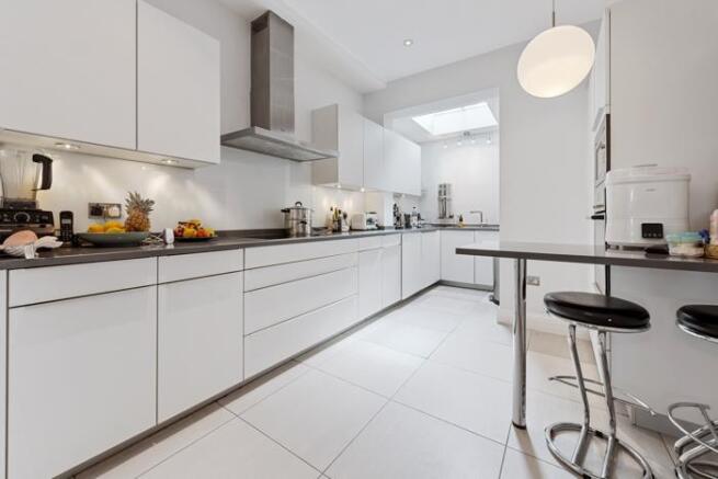 26 St Johns Wood Terrace NW8 6JL-9.jpg