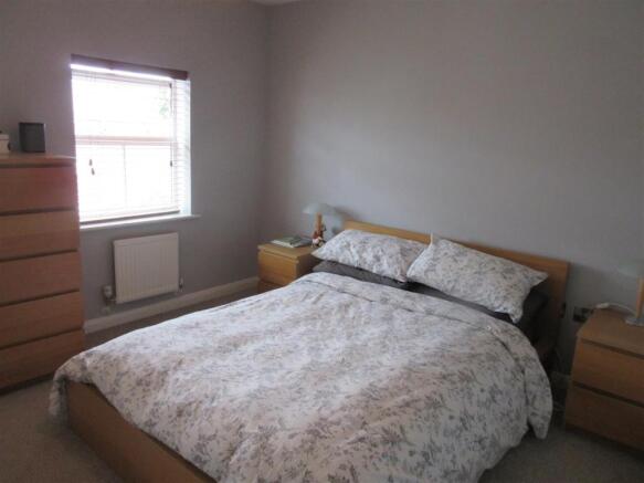 Master Bedroom.JPG