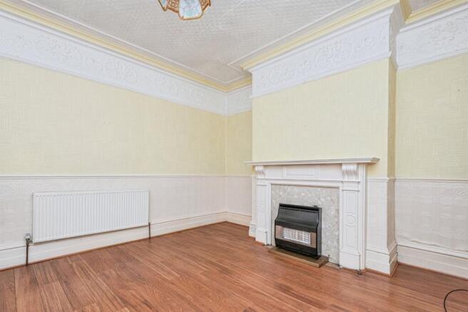 3 bed Terraced for sale Image 5