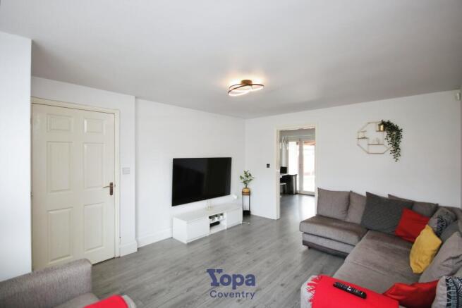 6041b89c-Living 20Room 202.JPG
