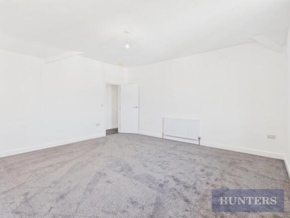 4 bed Flat to rent Image 8