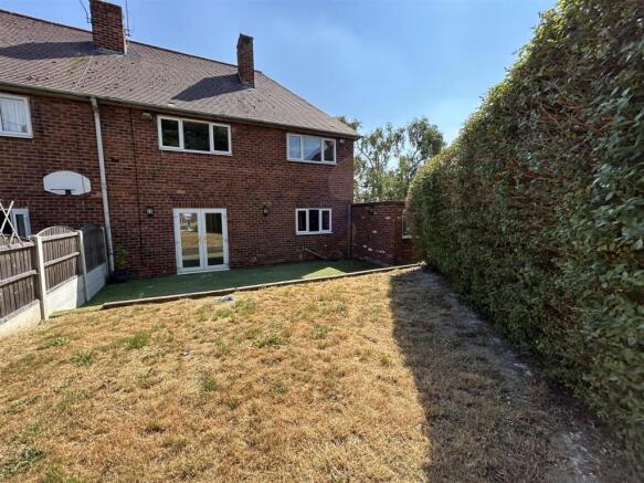 3 bed Semi-Detached for sale Image 11