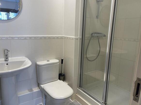 En-suite Bathroom