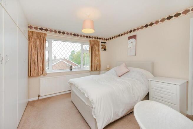 3 bed Semi-Detached for sale Image 8