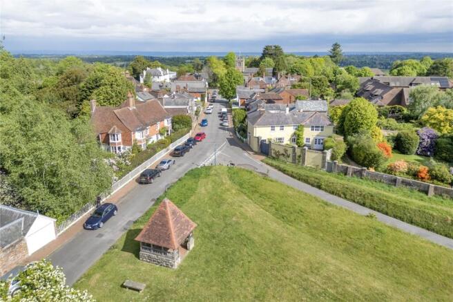 Green & High Street
