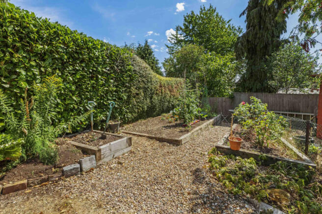 20 Barnhill Close, SL7 3HA (LOW RES)-3