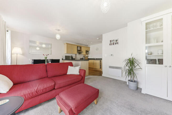 1 bed Apartment for sale Image 6