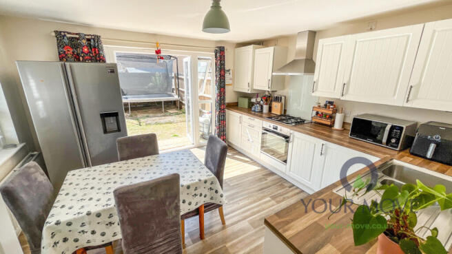 Kitchen/Dining Room