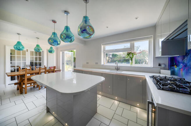 1426058-9-69bbe3b...