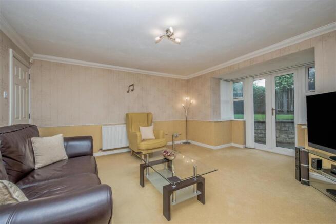 4 bed Detached for sale Image 7