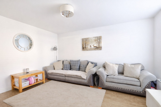 3 bed Semi-Detached for sale Image 7
