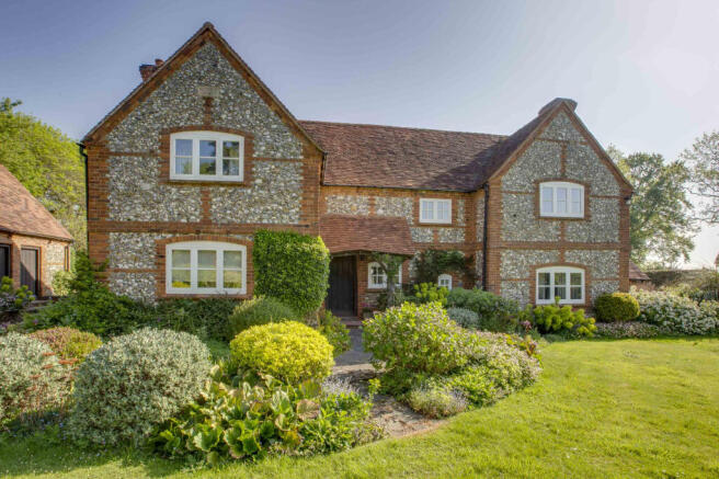 Huckenden Holly, Cadmore End Common, HP14 3PS (LOW