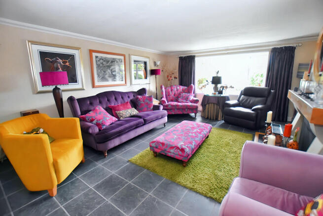 Lounge 1