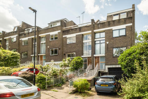 Holt Close, London, N10