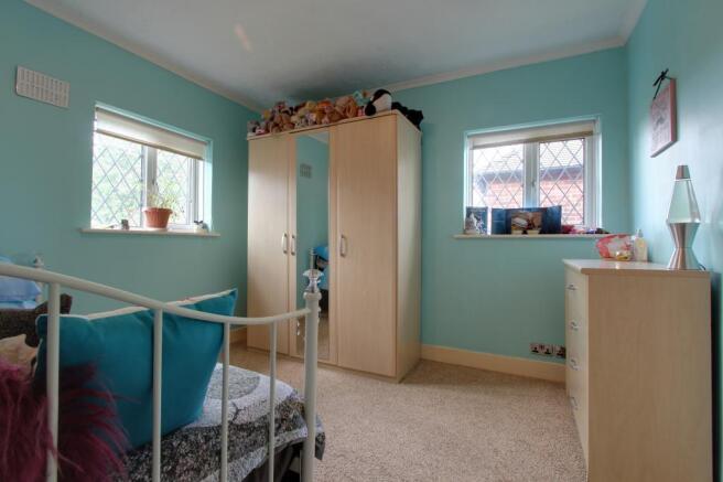Bedroom 2 (Double)