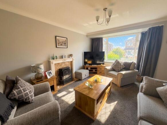 3 bed Semi-Detached for sale Image 8
