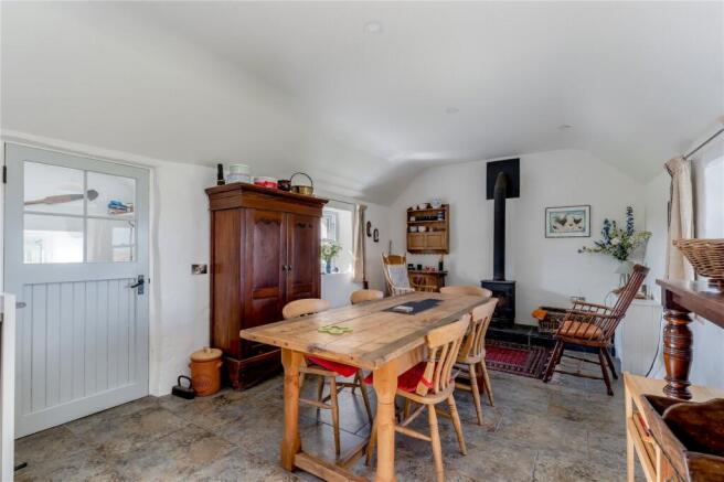Kitchen / Dining