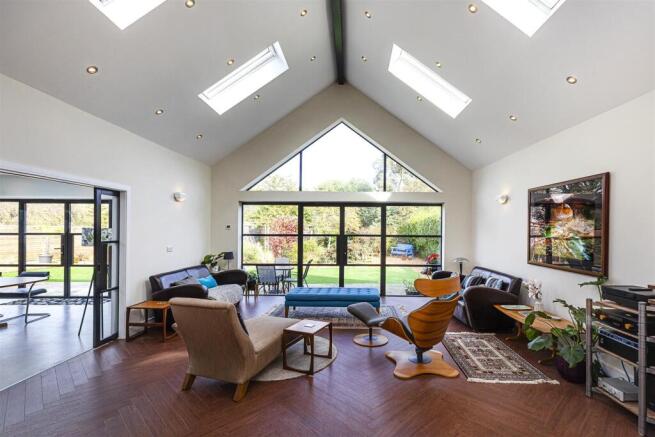 Bramleys Estate Agents - Cumberland Avenue - Fixby