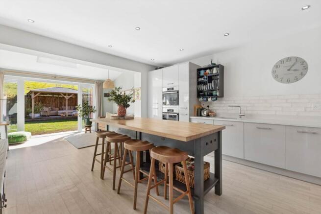 William Merriman Road, Marlborough, SN8 4YW photo 4