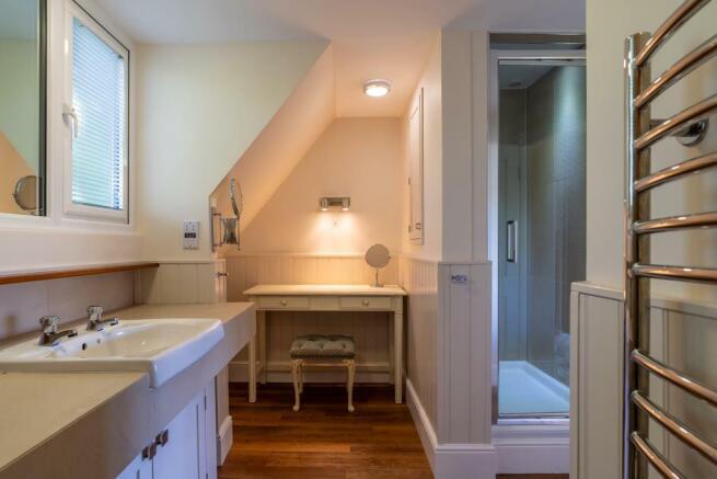 Master En-Suite