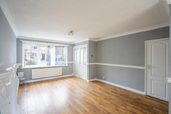 3 bed Semi-Detached for sale Image 5