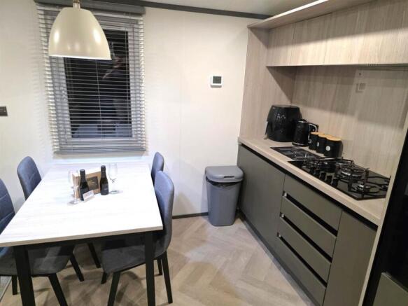 2 bed Lodge for sale Image 6