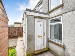 19, Cambrian Terrace, Llwynypia, Tonypandy CF40 2HN