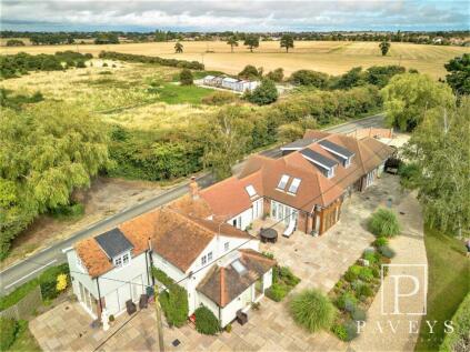 Little Clacton Road, Great Holland, Frinton-On-Sea
