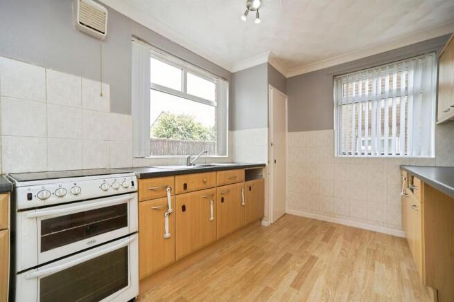 2 bed Semi-Detached for sale Image 10