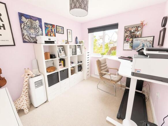 3 bed Semi-Detached for sale Image 11
