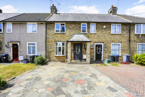 Hyde Walk, Morden, SM4