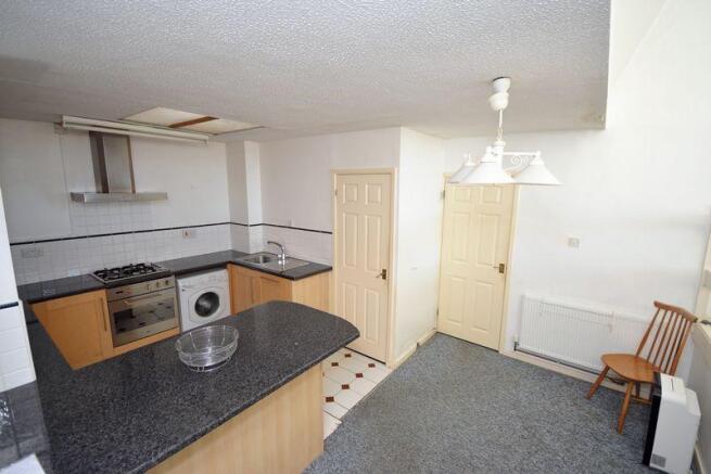 Kitchen / Dini...