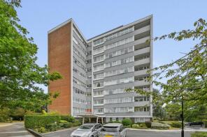 9, The Cedars, Heronsforde, West Ealing W13 8JF