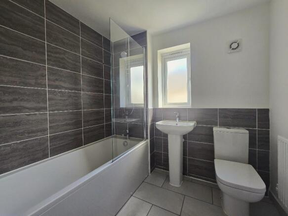Brookfields Place, Holbrooks - Bathroom .jpg