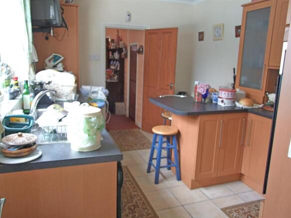 kitchen1.jpg