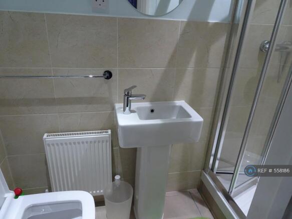 Room 2: Ensuite To Double Downstairs