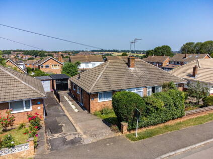 Plumtree Avenue, Wellingborough, NN8 4SG