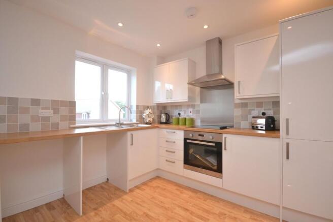 Kitchen (Apt 5)