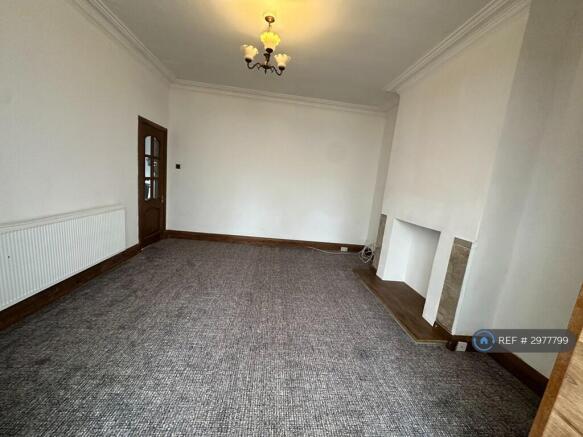3 bed Semi-Detached to rent Image 12