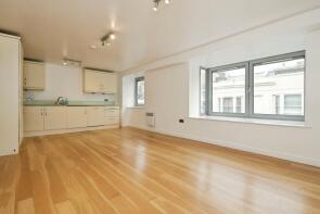 Flat 8, 126 128, Queens Road, Brighton BN1 3WB